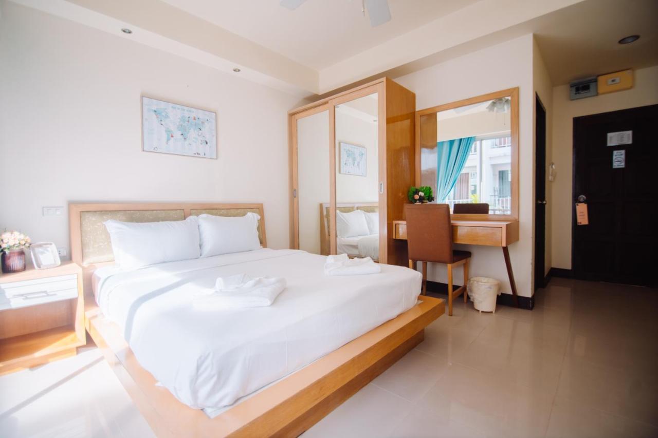Patong Beach Side Hotel Esterno foto